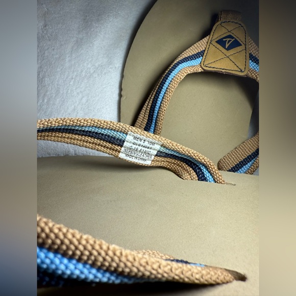 Sperry - Picture 4 of 5